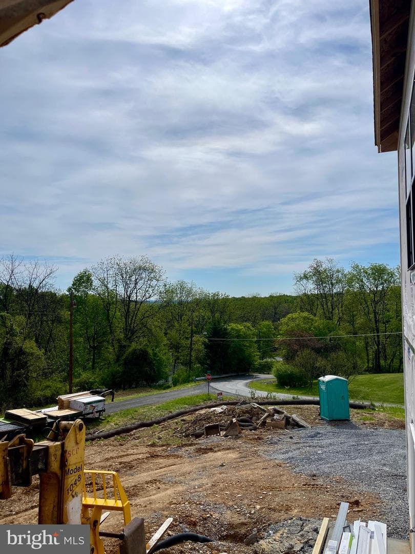 2 Locust Trail photo 24