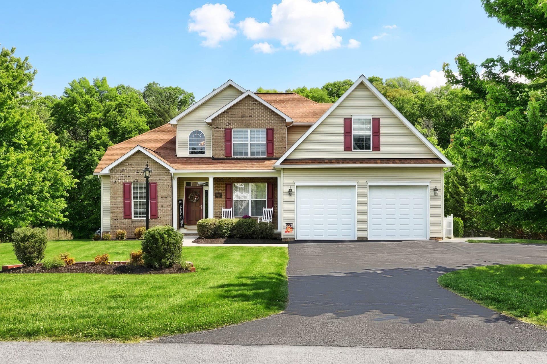 95 E Summit Dr