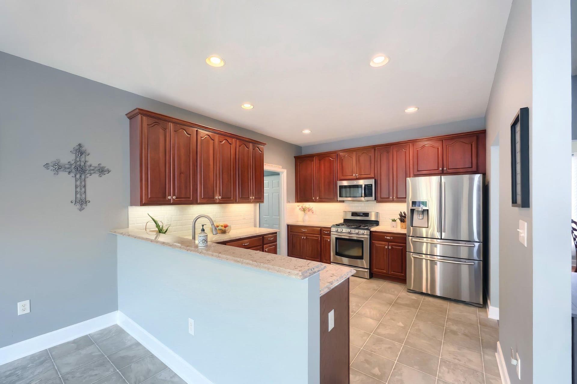 95 E Summit Drive photo 16