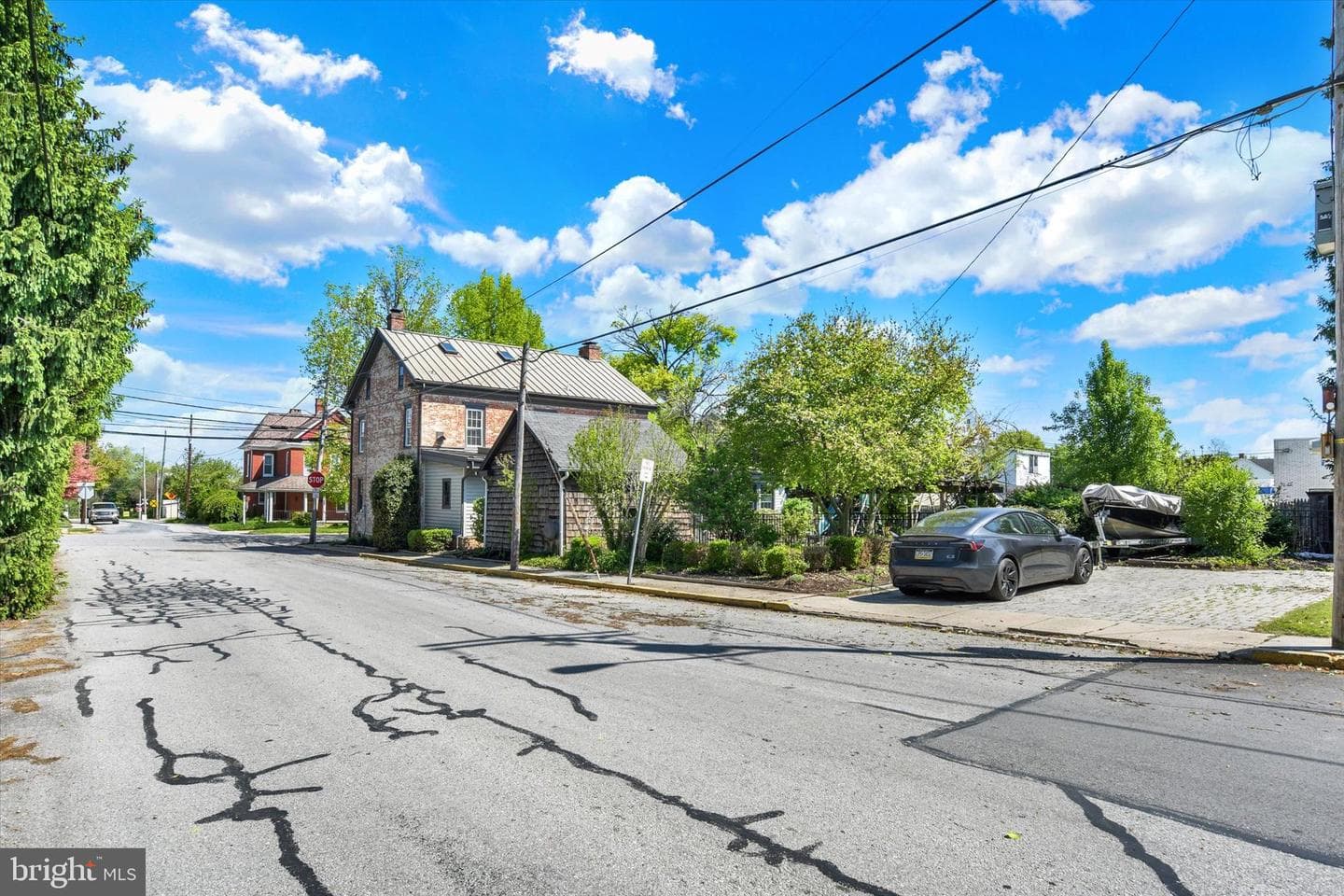 221 Lincoln Way W photo 38
