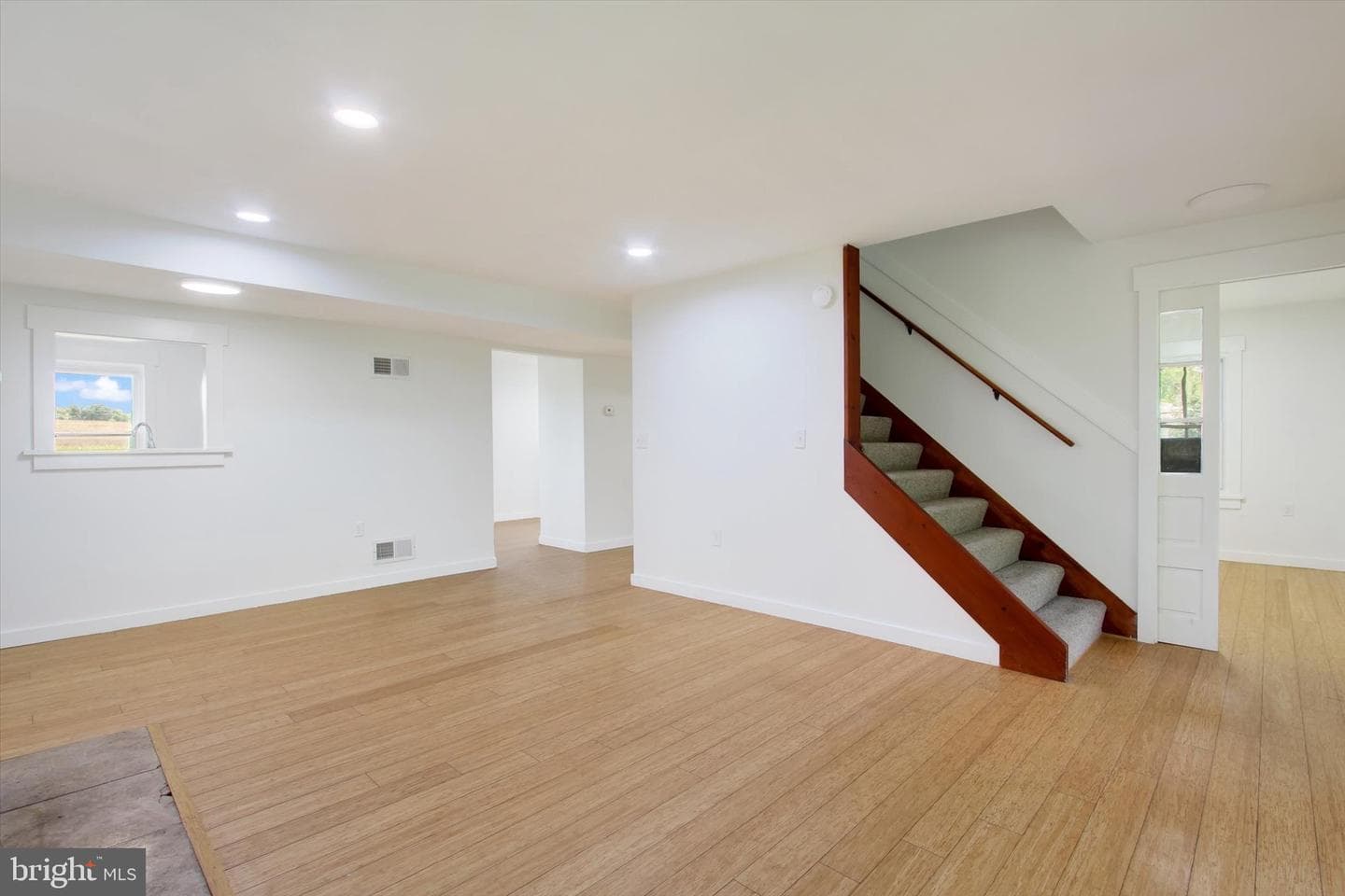 210 Cottage Drive photo 11