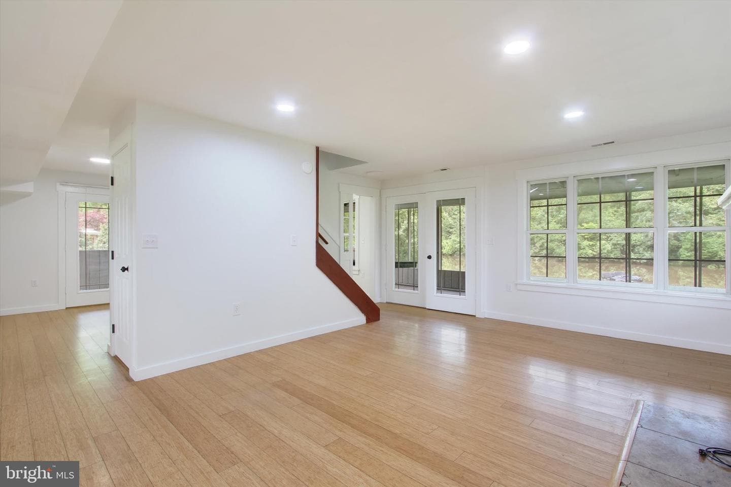 210 Cottage Drive photo 12