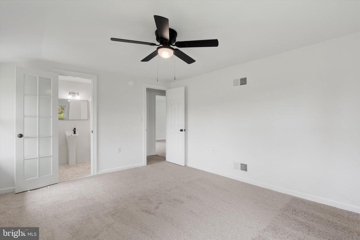210 Cottage Drive photo 17