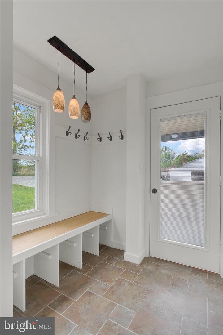 210 Cottage Drive photo 4