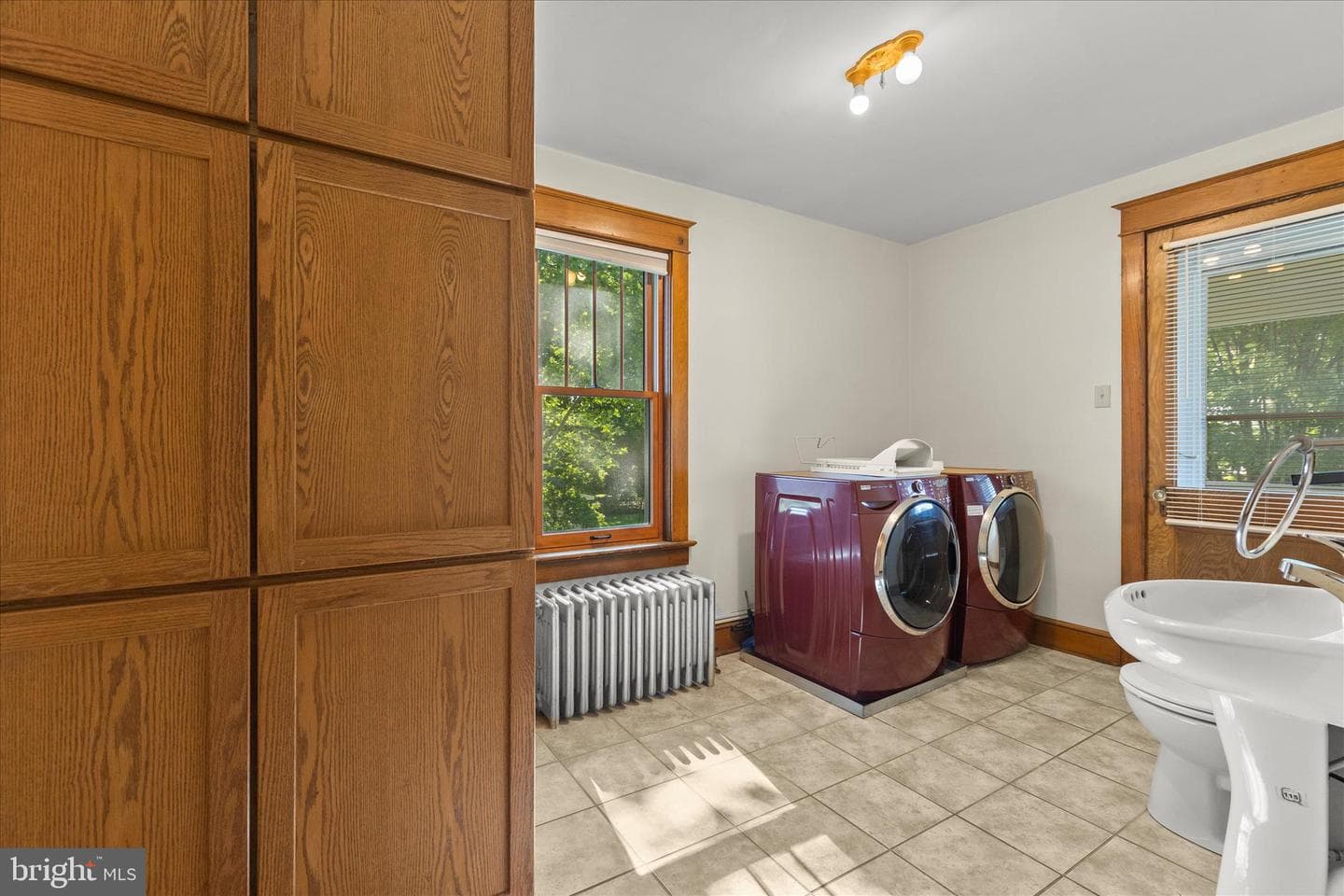 205 Hanover Street photo 37