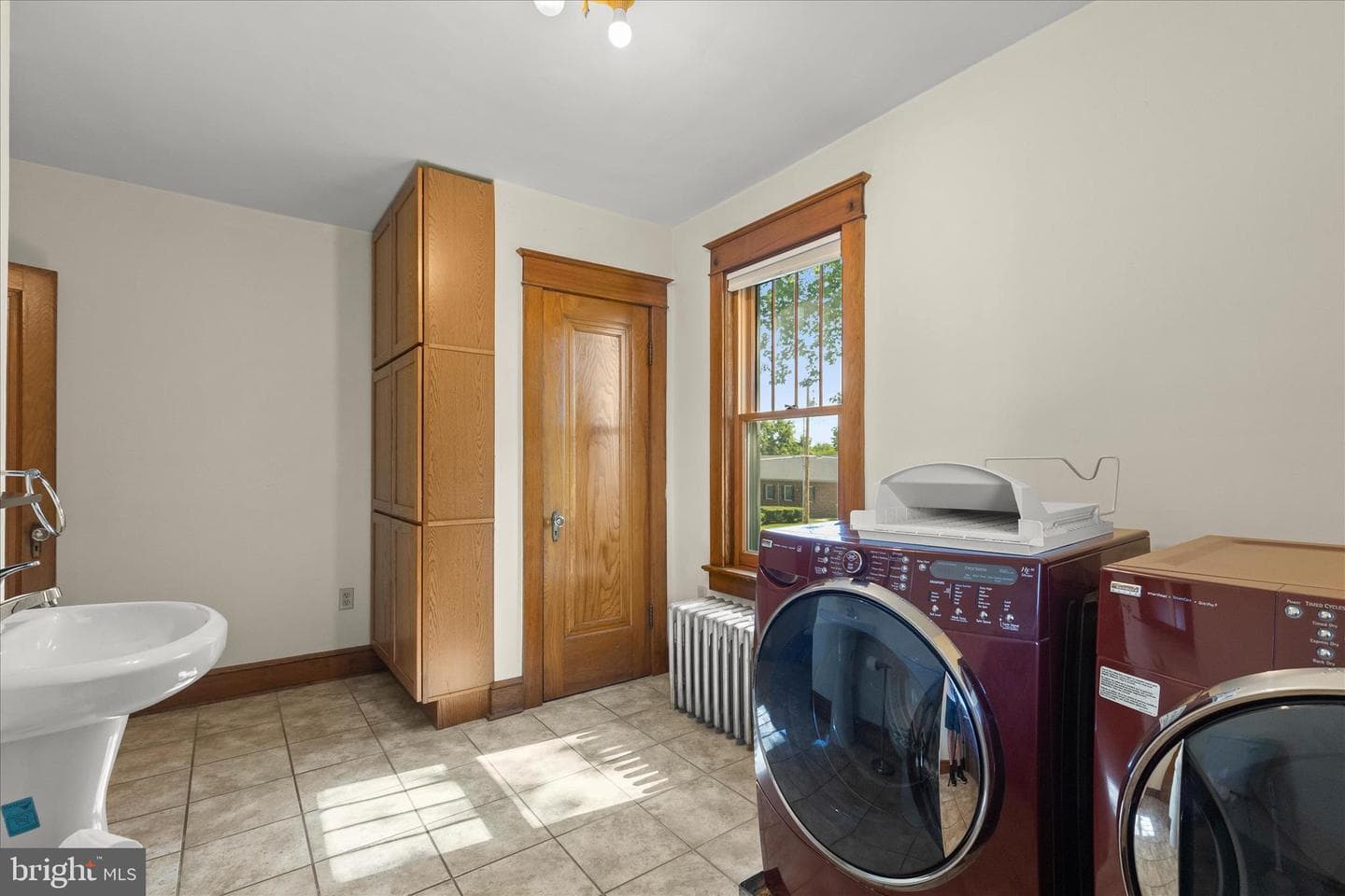 205 Hanover Street photo 38