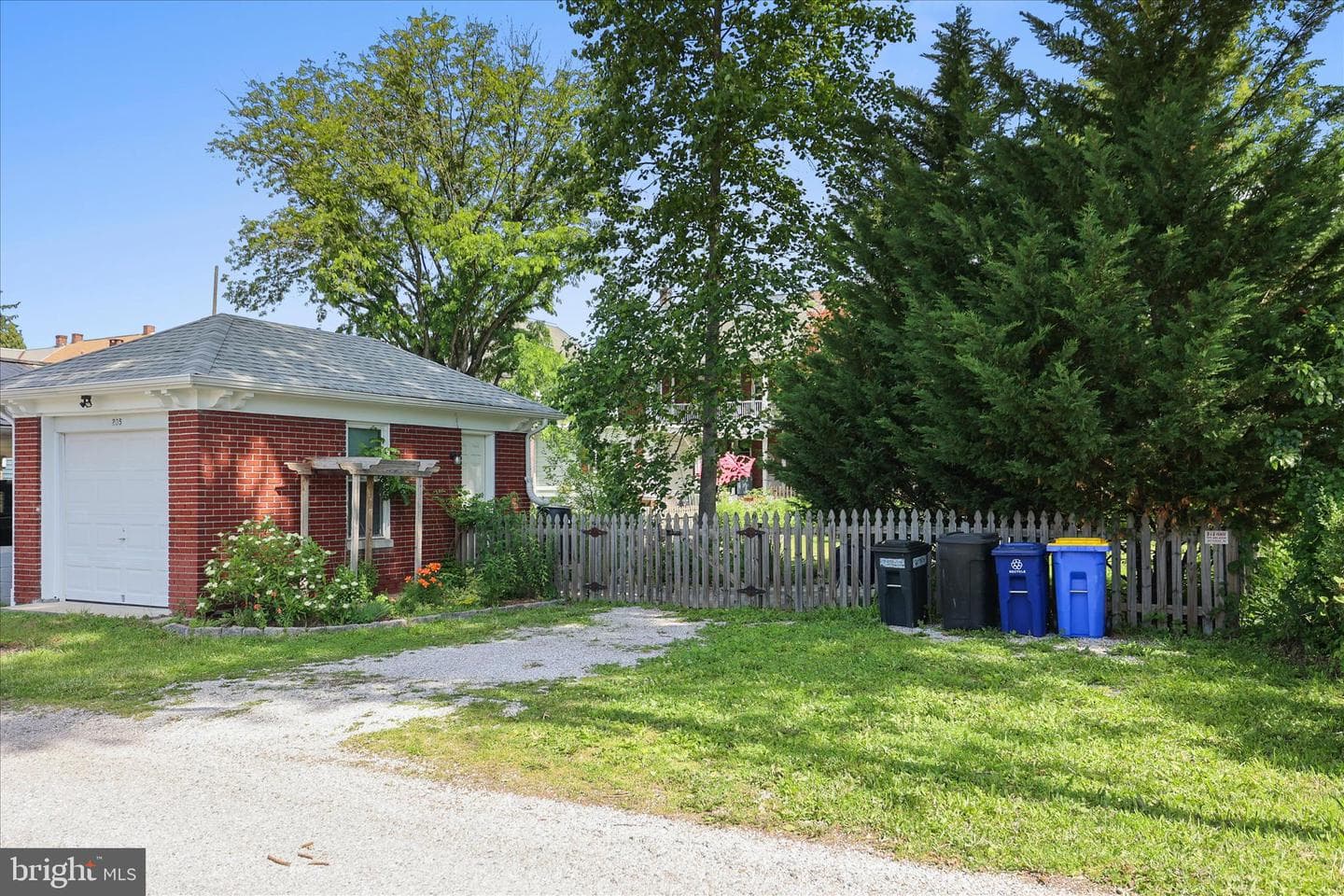 205 Hanover Street photo 55
