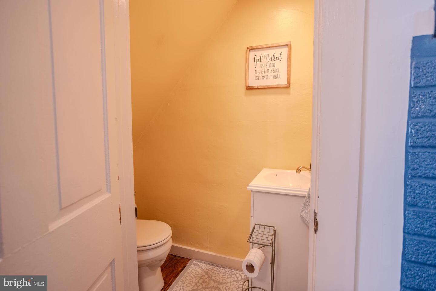 118 E Main Street photo 37
