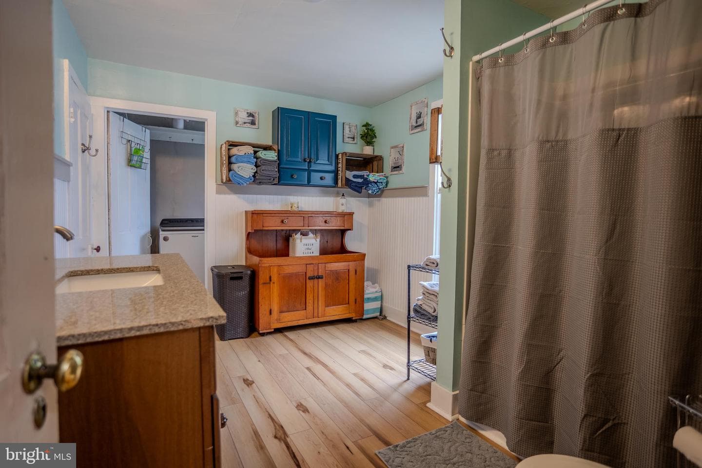 118 E Main Street photo 53