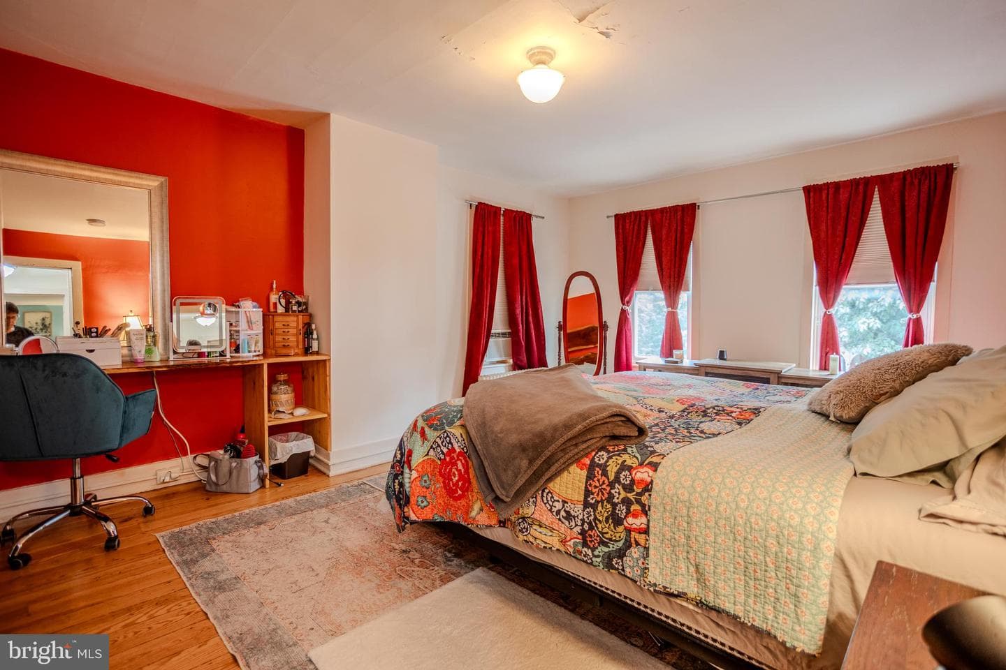 118 E Main Street photo 63