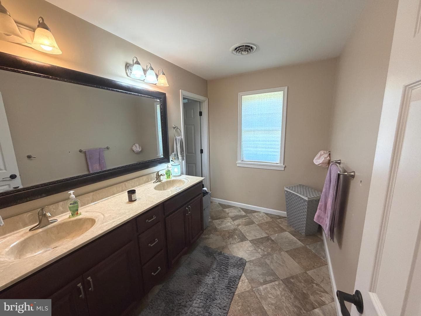 200 Irish Drive photo 54