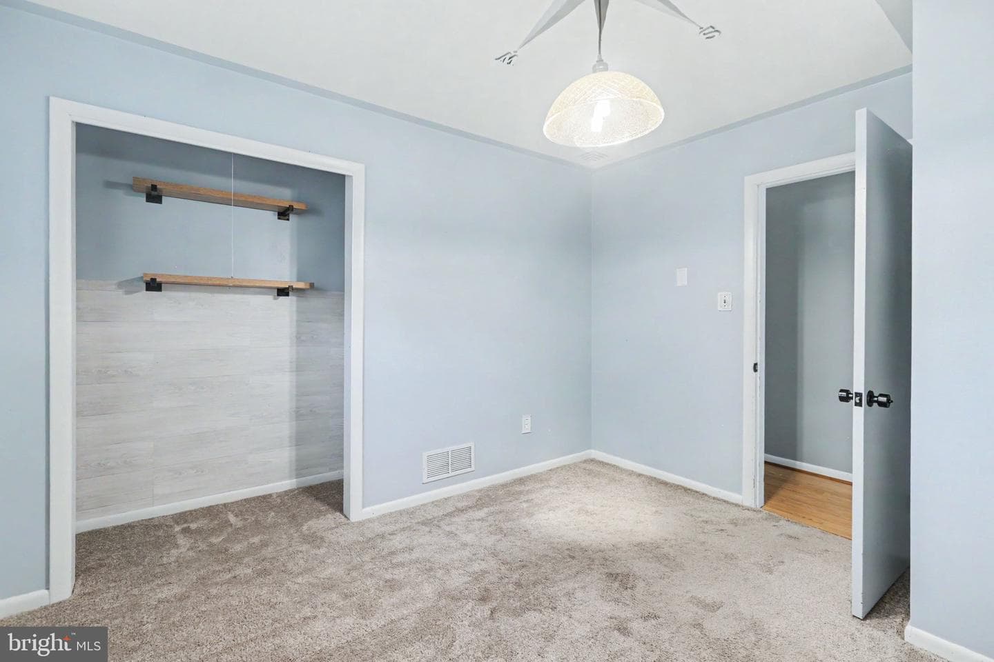13 Ewell Drive photo 17