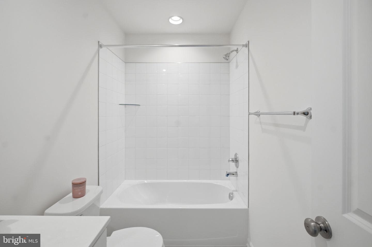 8 Magnolia Court photo 28