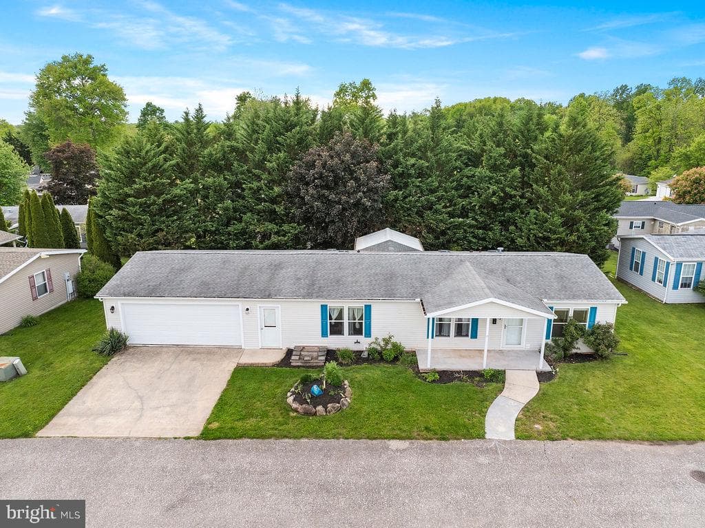 602 Pine Tree Lane photo 29