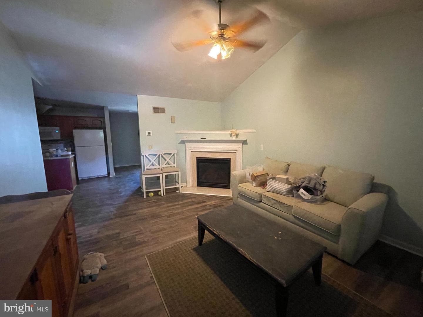136 Colorado Avenue photo 4