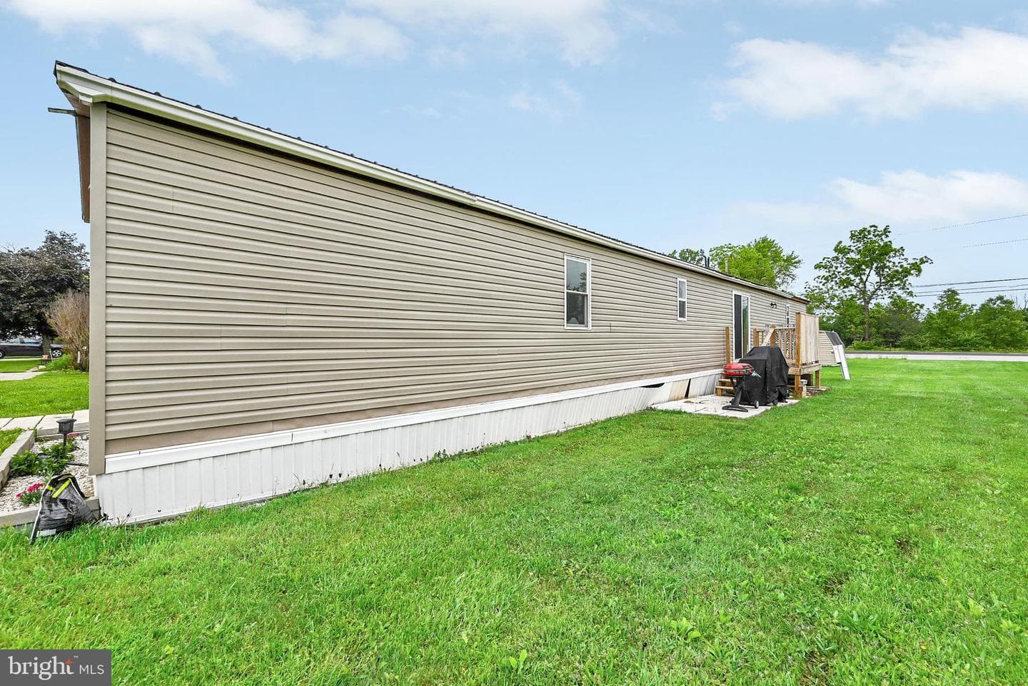 97 Sherrill Dr photo 11