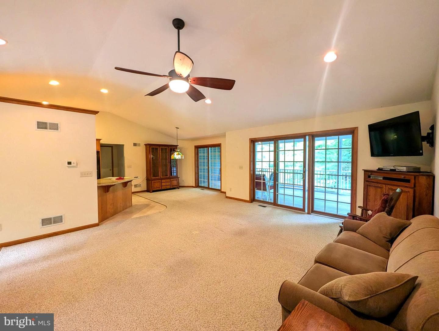 85 Southview Drive photo 20