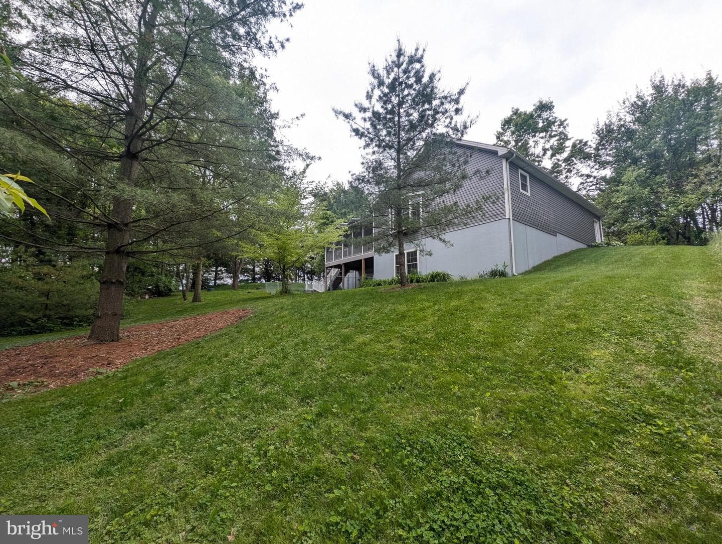 85 Southview Drive photo 8