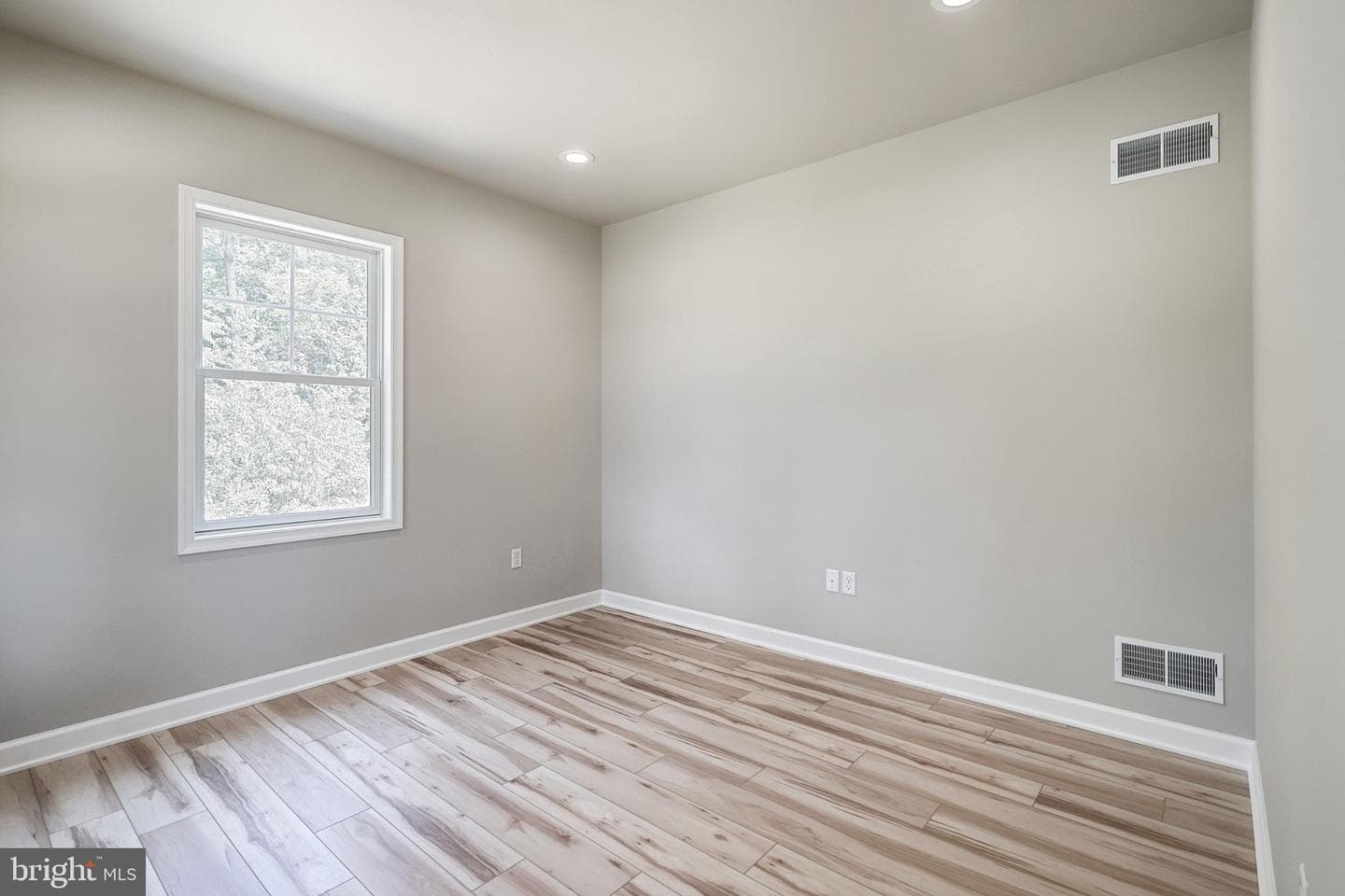 25 S Orchard View Drive photo 9