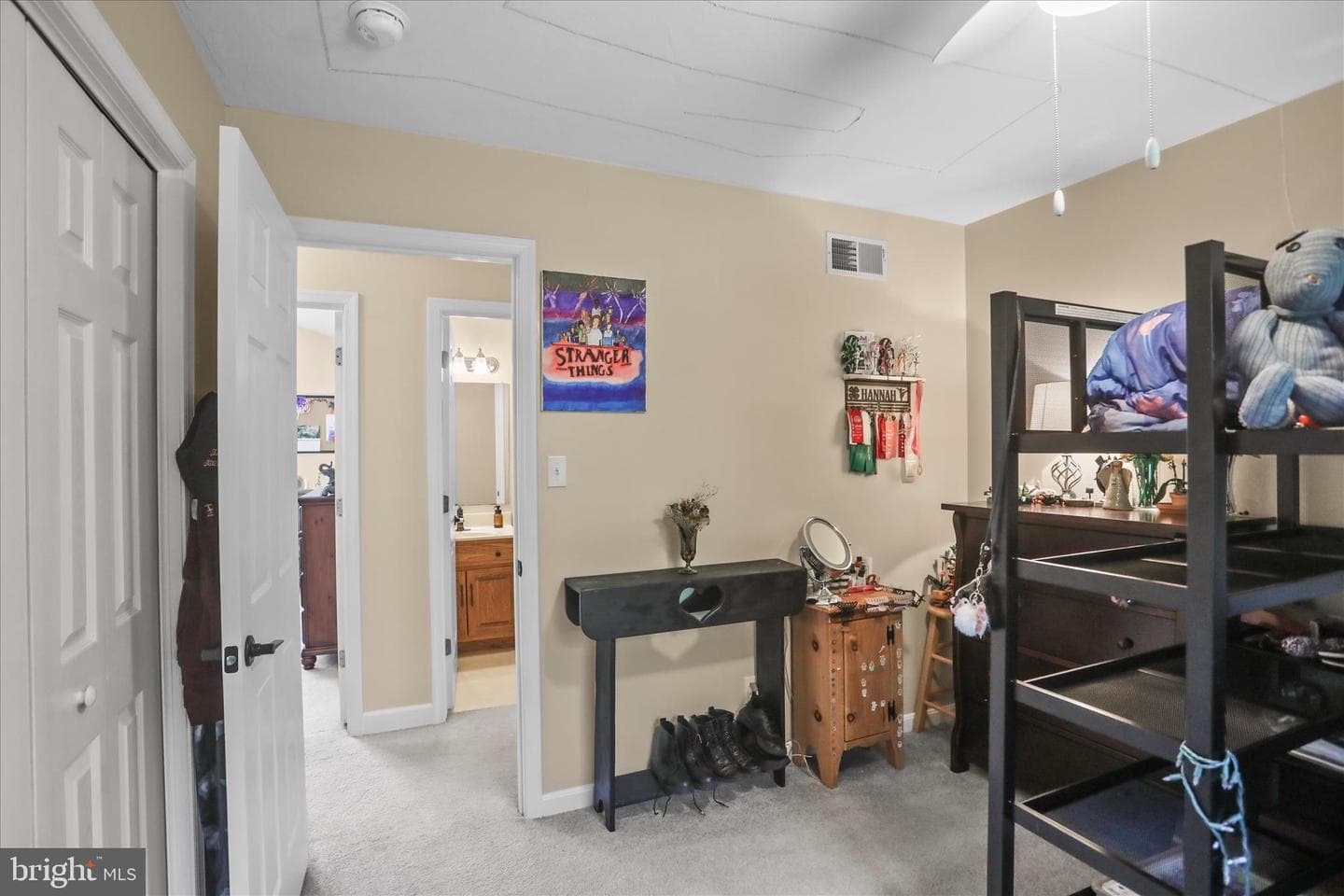 39 N Pheasant Way photo 22