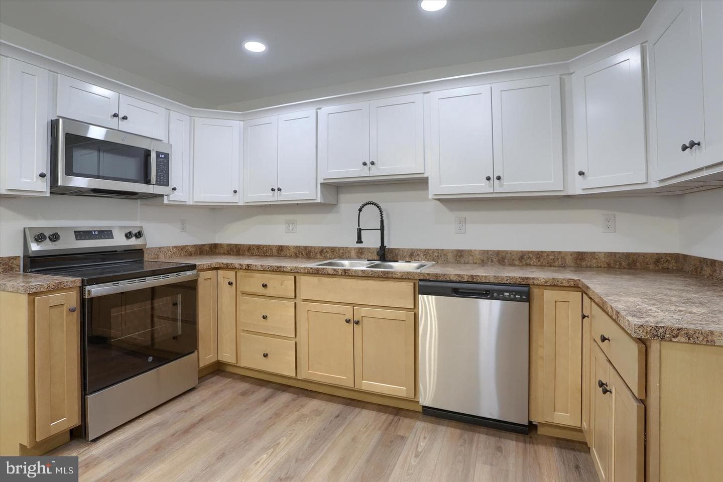 38 Stanley photo 20