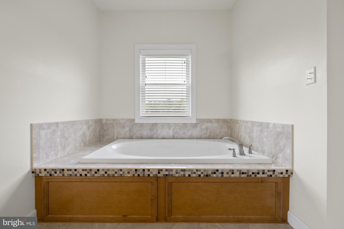 389 Carr Hill Road photo 26
