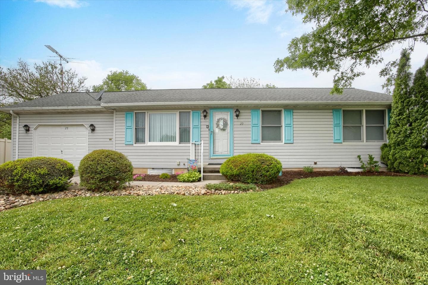 29 Hughes Drive photo 6