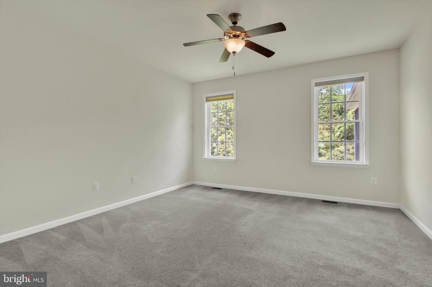 120 Woodhaven Drive photo 21