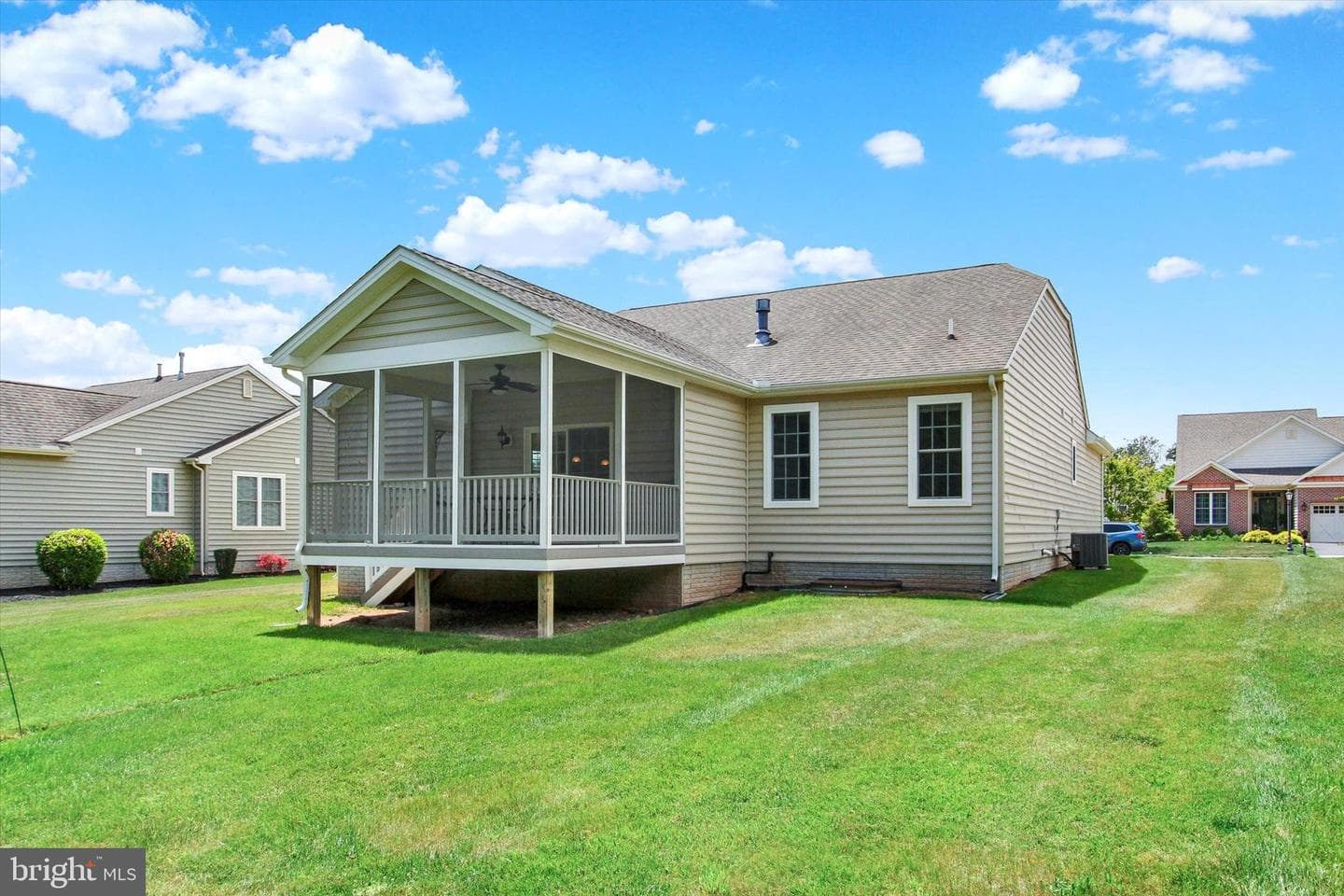 120 Woodhaven Drive photo 28