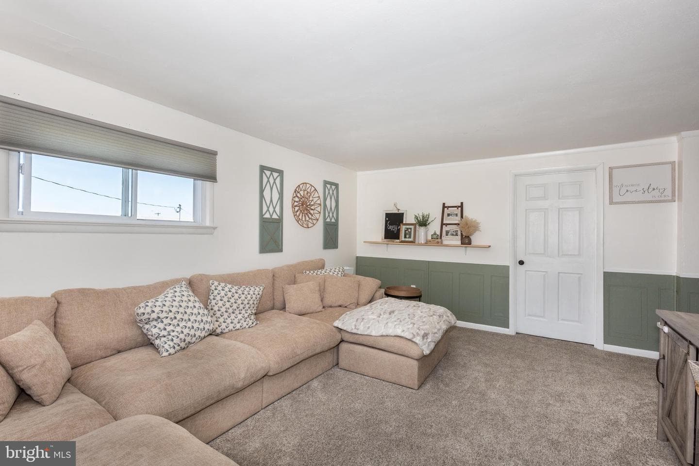 22 Pleasant View Drive photo 7
