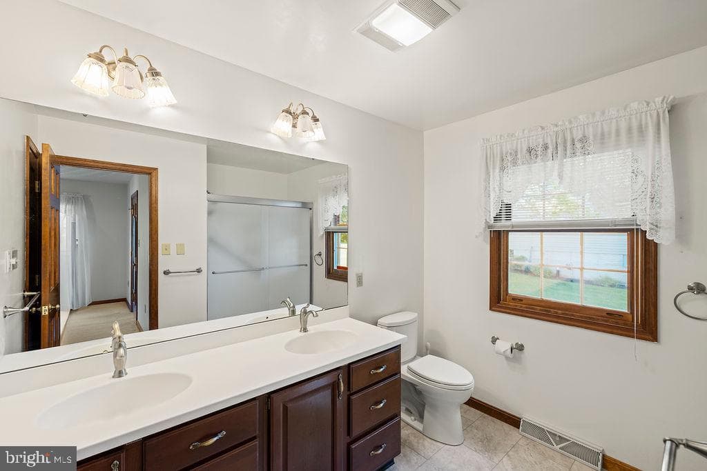 315 Friendship Lane photo 30