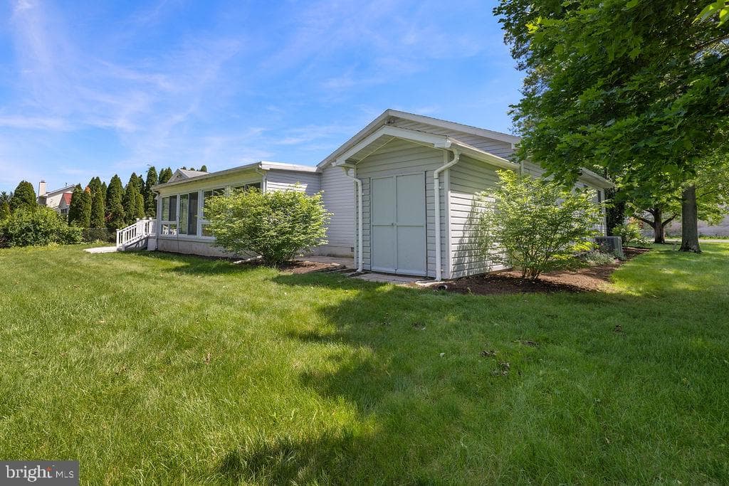 315 Friendship Lane photo 47