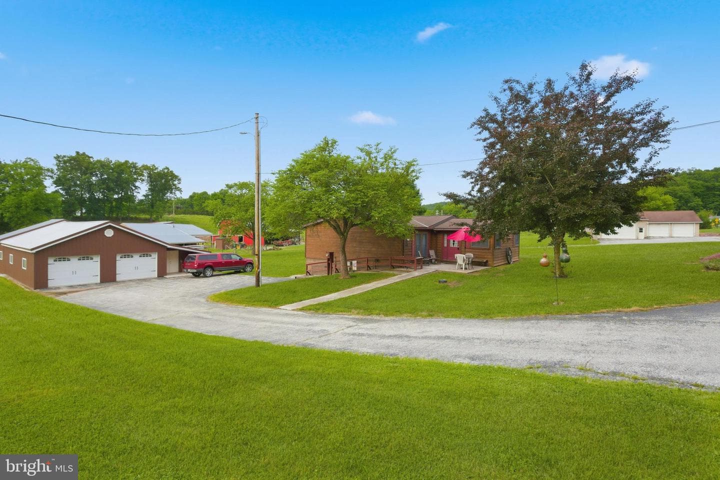 454 Racetrack Road photo 3