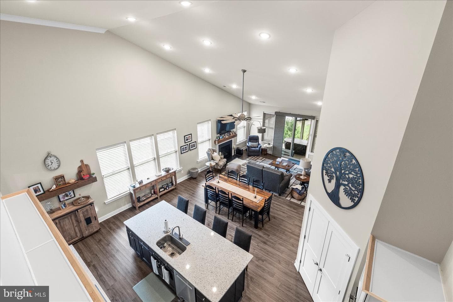 18 Broomsedge Lane photo 32