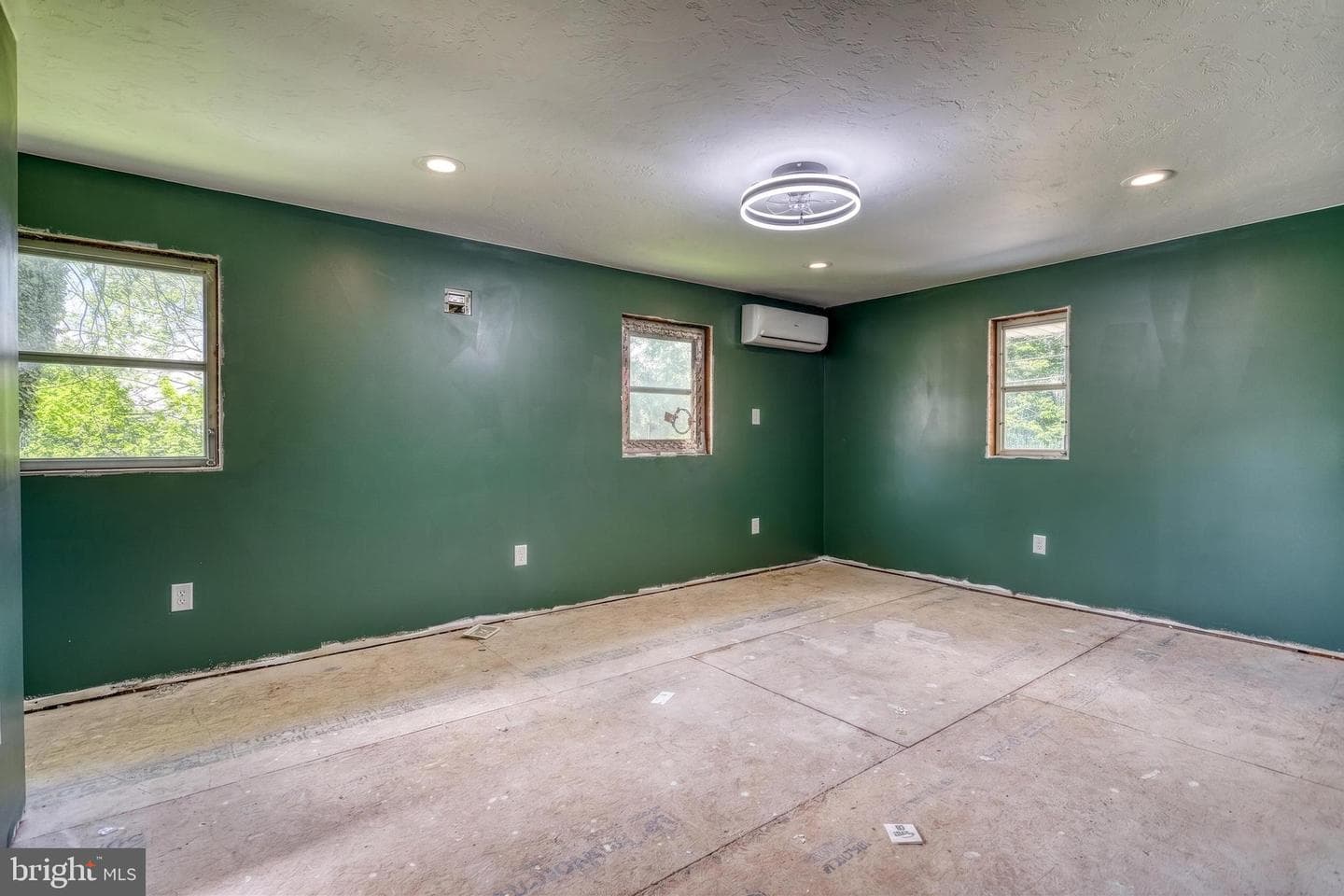 9 Pine Grove Road photo 16