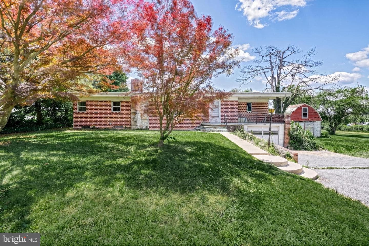 9 Pine Grove Road, Hanover