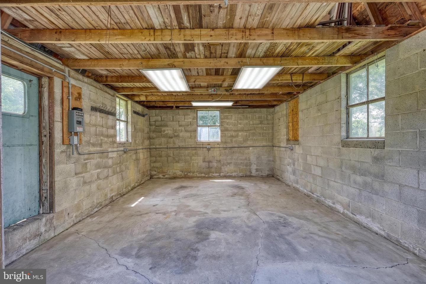9 Pine Grove Road photo 29
