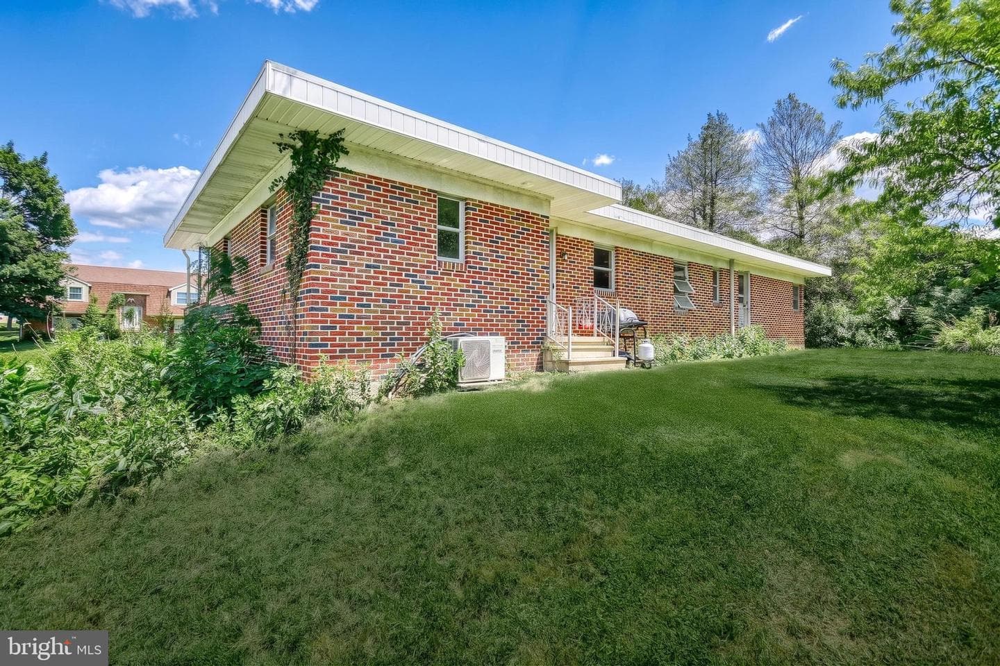 9 Pine Grove Road photo 35