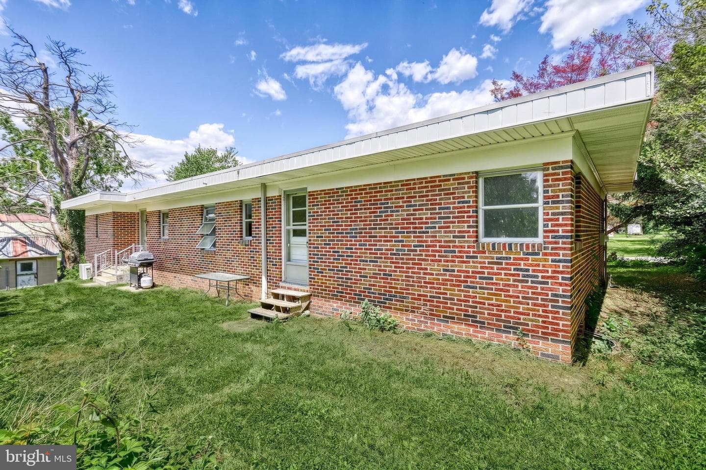 9 Pine Grove Road photo 38