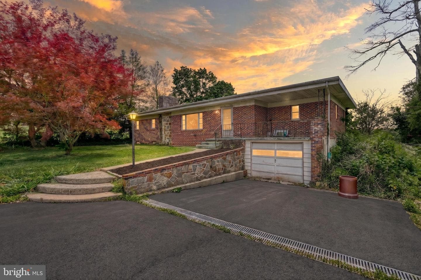 9 Pine Grove Road photo 5