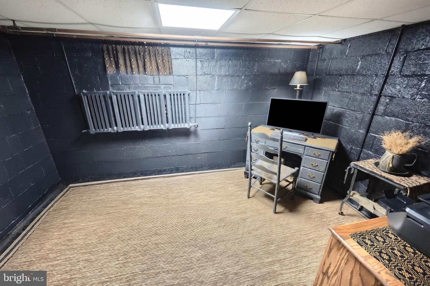419 South photo 46