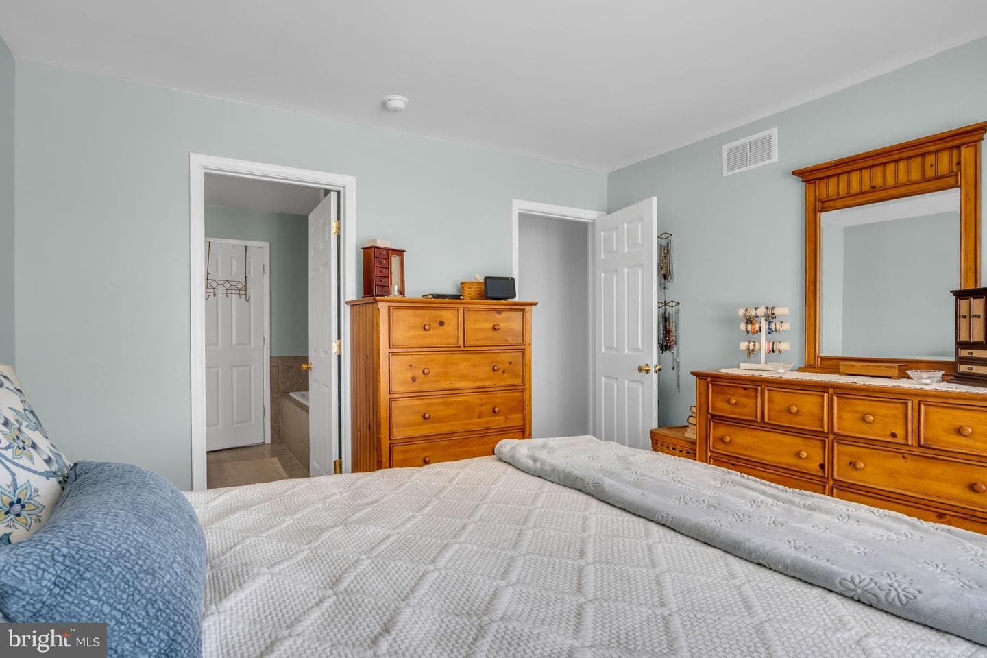 21 Wadsworth Drive photo 32