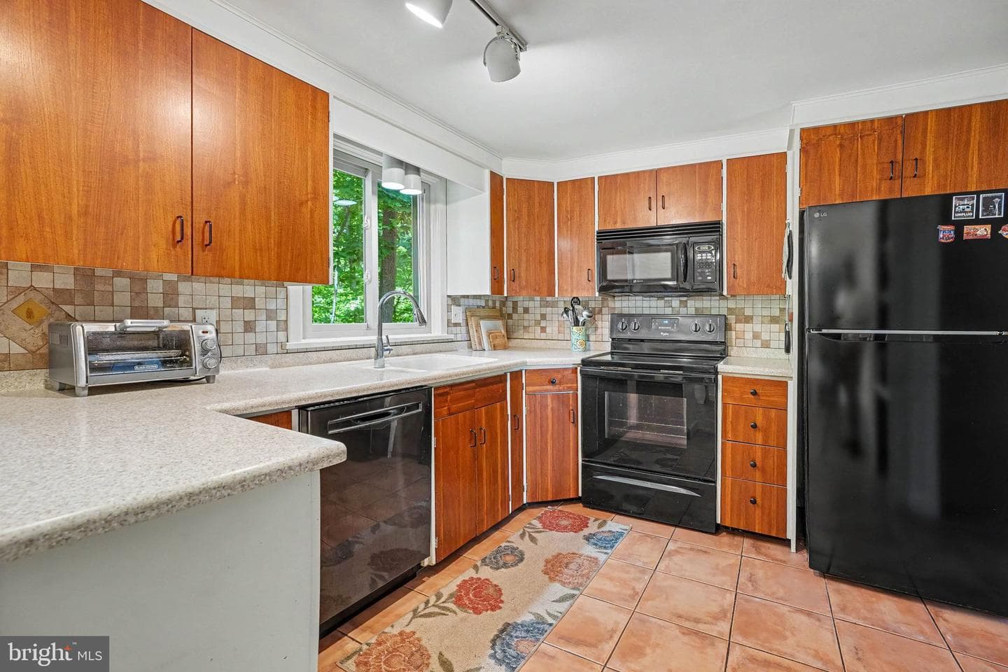 135 Knoxlyn Road photo 7