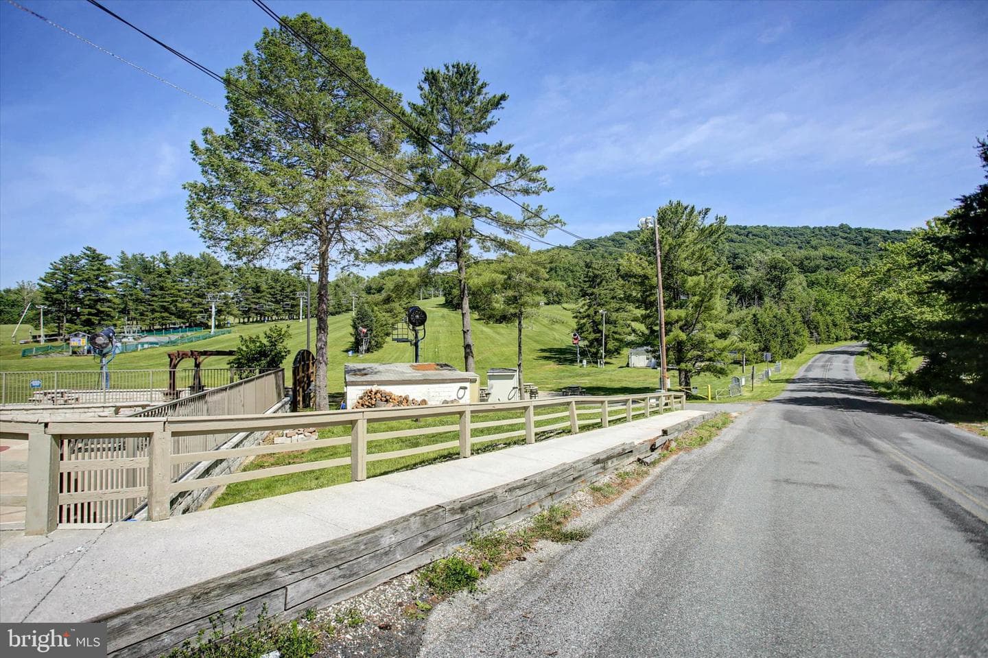 9 Wren Trail photo 47