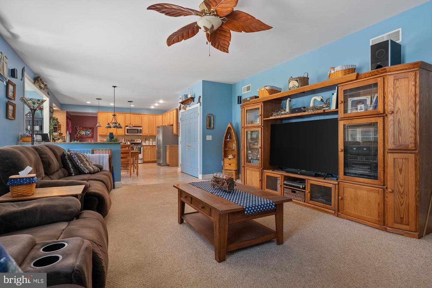 75 Saint Johns Road W photo 12