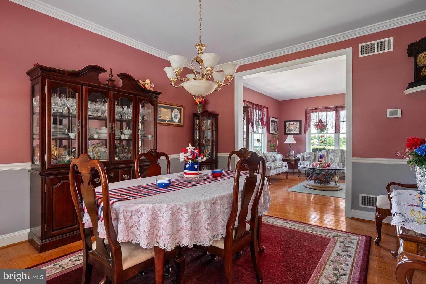 75 Saint Johns Road W photo 26