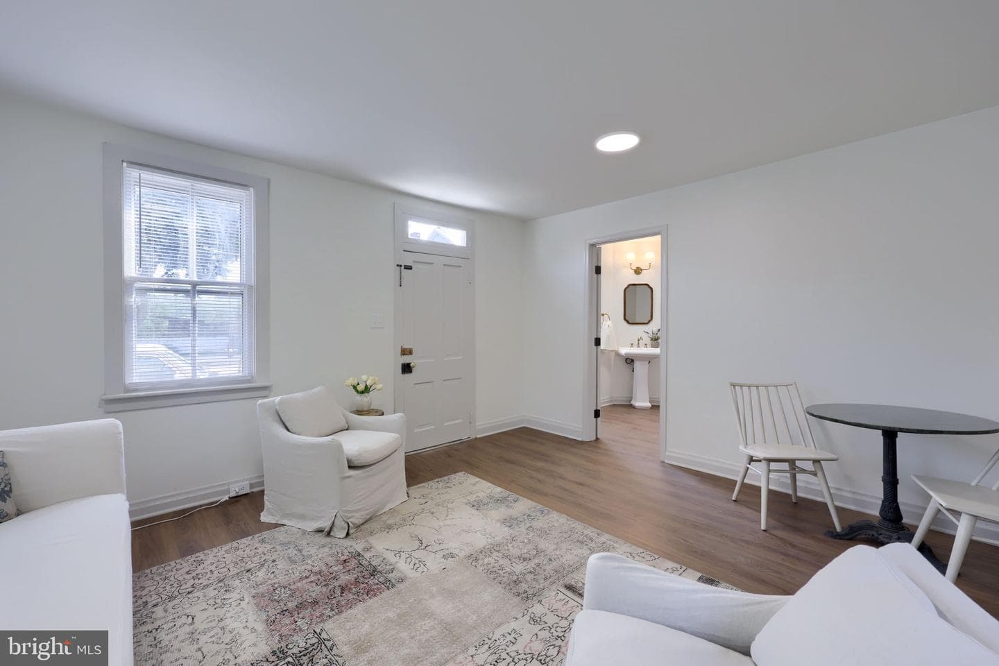538-540 W King Street photo 10