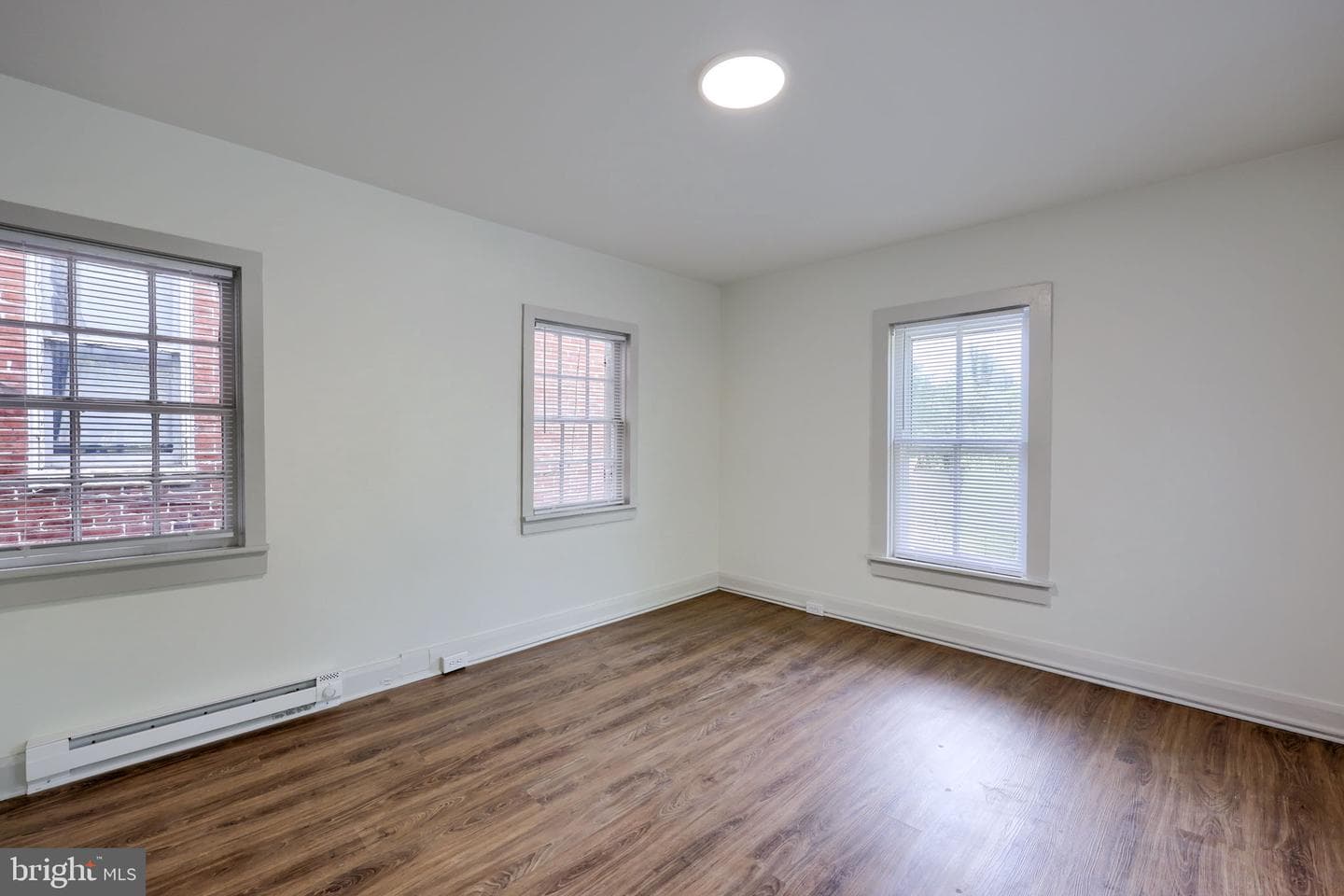 538-540 W King Street photo 22