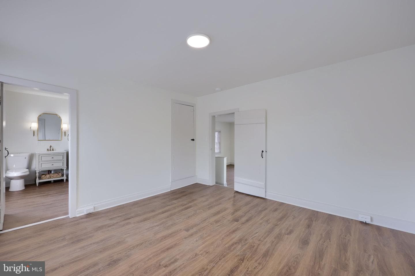 538-540 W King Street photo 26