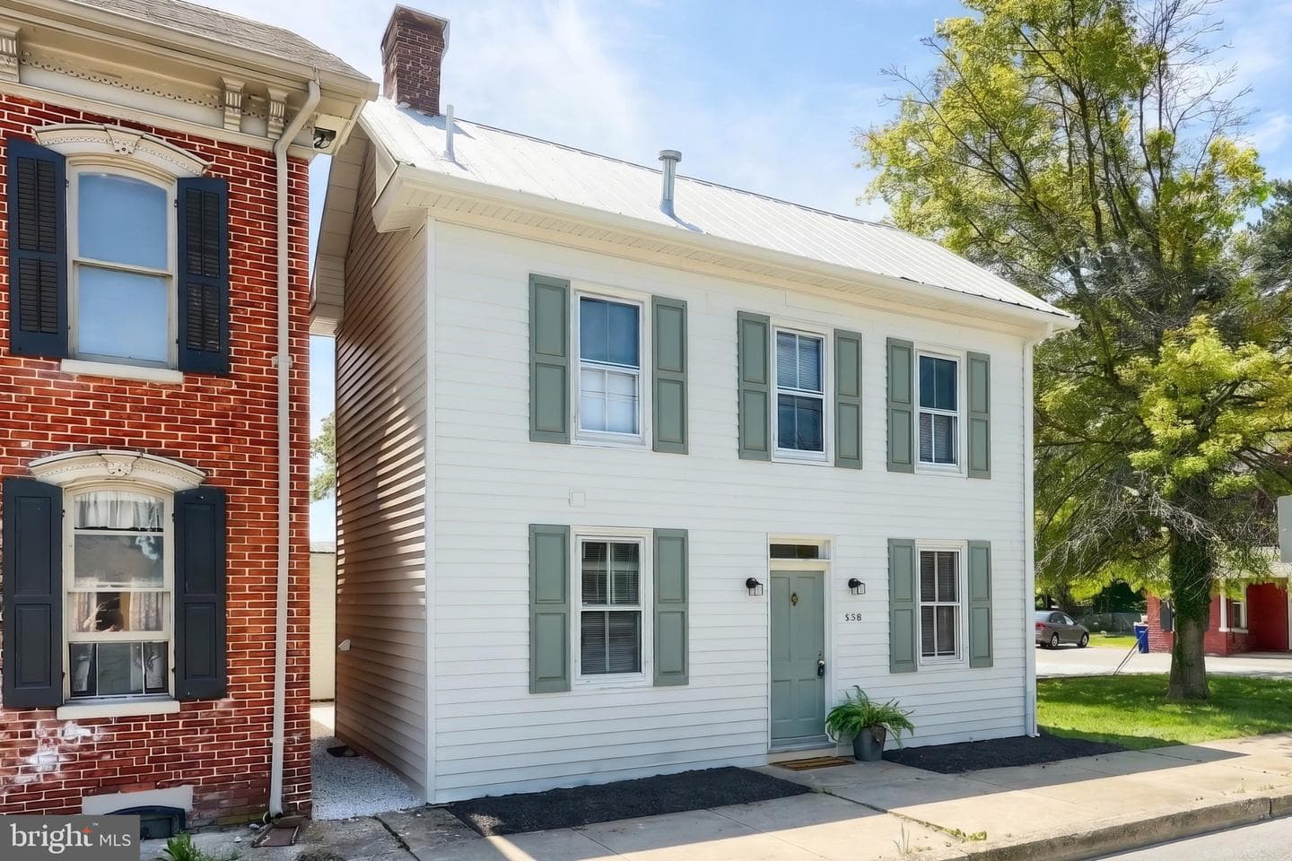 538-540 W King Street photo 4